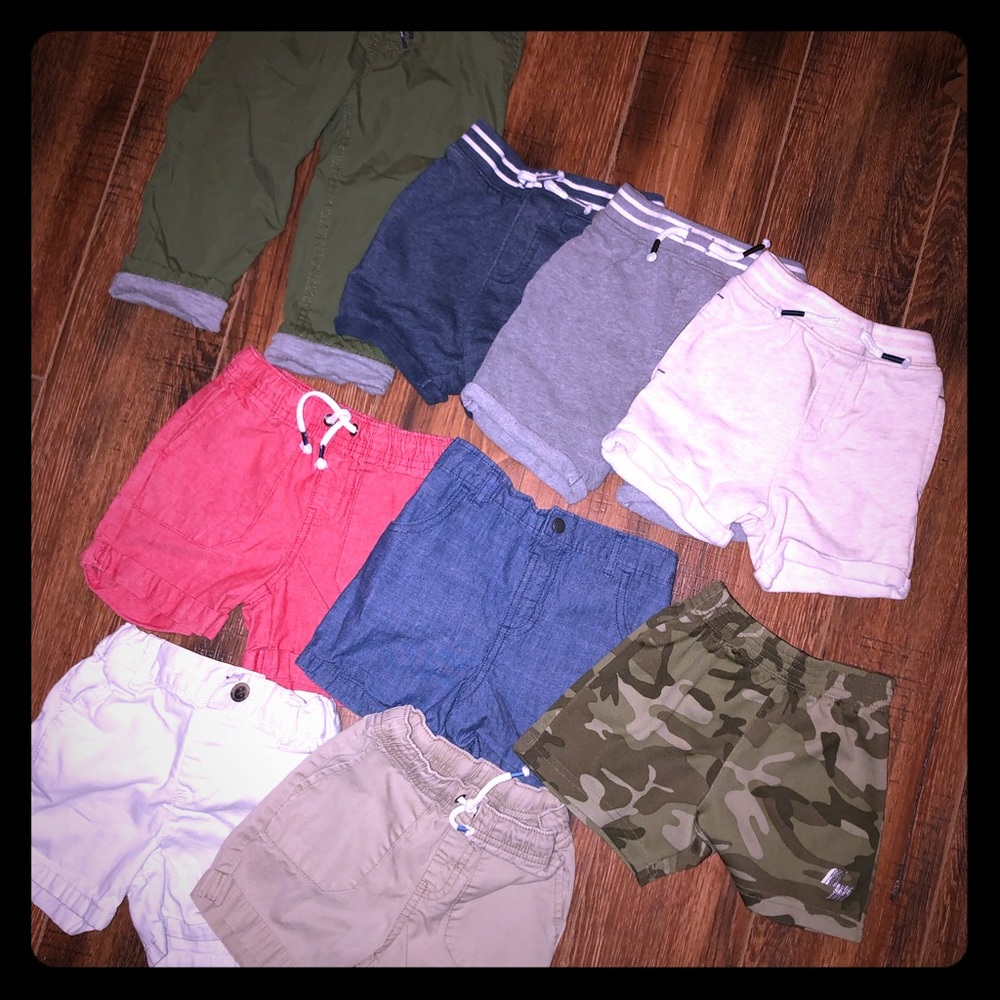 Bundle of toddler shorts 18-24months